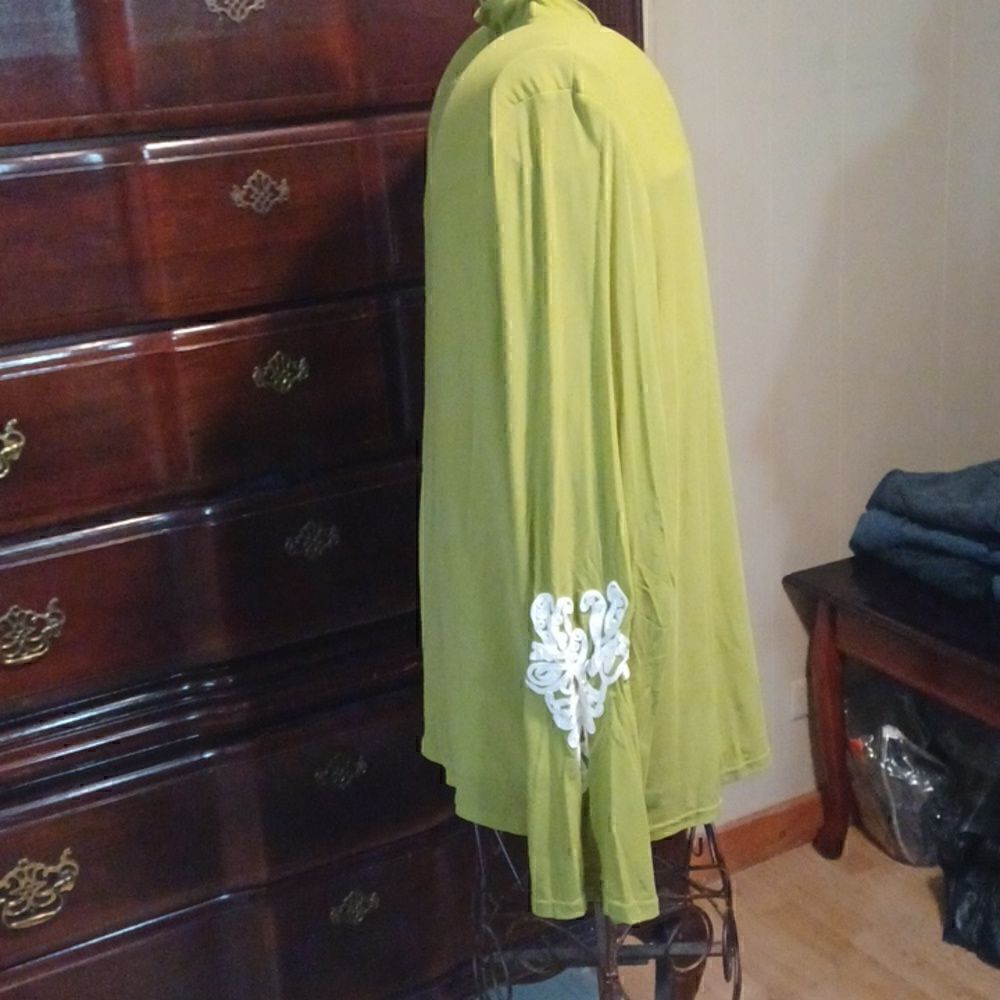 Selene Olive Top - Picture 5 of 6